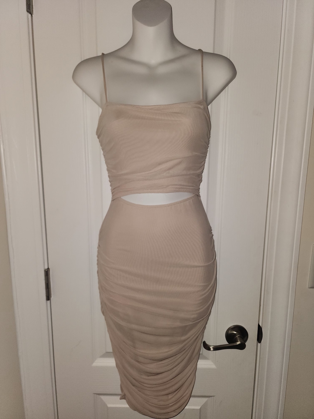 Women's Nude Ruched Cutout Midi Skirt